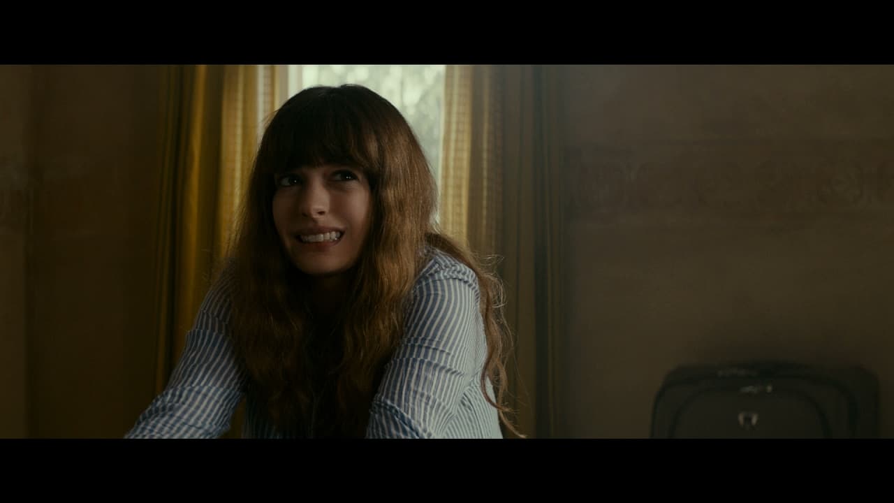 Colossal trailer thumbnail